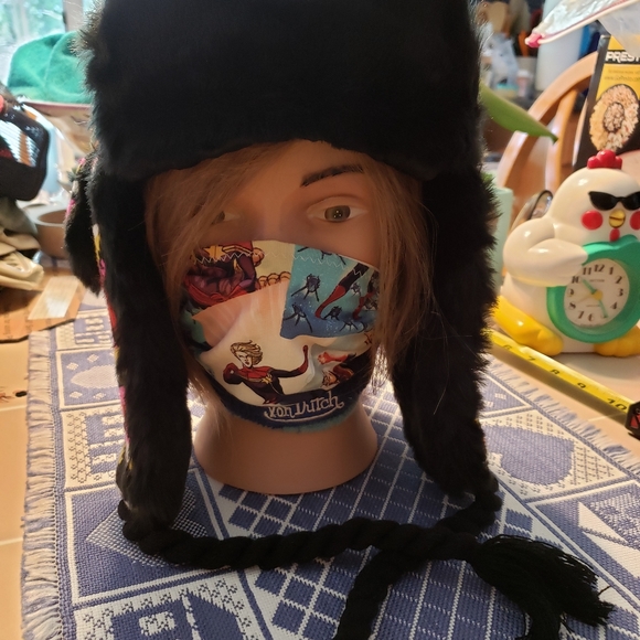 Woman's Winter Check Trapper Hat - Picture 5 of 13